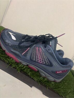 Brooks Women's PURE GRIT 3 Trail Running Shoe 1201731 B461 - Blue Size 6.5